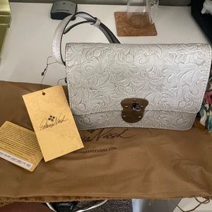 patricia nash white waxed tooled embossed crossbody purse grey NWT